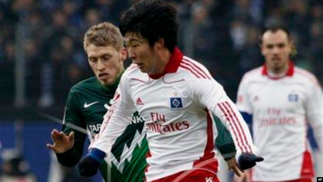 Son Heung-min, pemain tengah asal Korea Selatan menandatangani kontrak lima tahun untuk bermain bagi Bayer Leverkusen (foto: dok). 