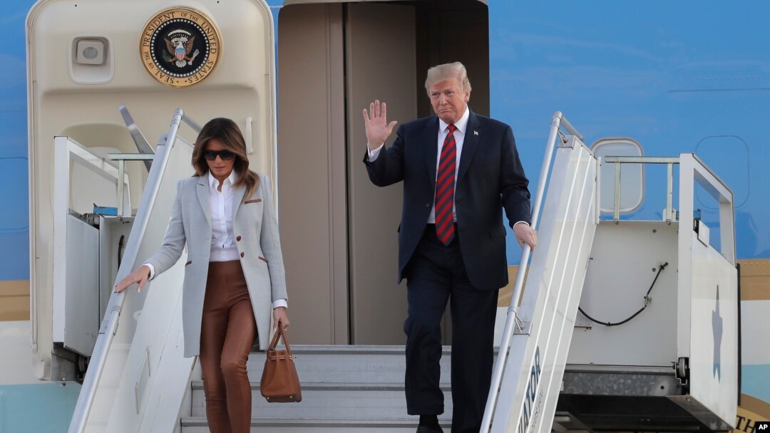 Američki predsjednik Donald Trump i prva dama Melania stižu na aerodrom u Helsinkiju, Finska, July 15, 2018. 