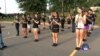 走进美国 : 美国高中的鼓号乐队传统