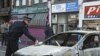 Londonda iğtişaşlar zamanı bir neçə polis zabiti yaralanıb