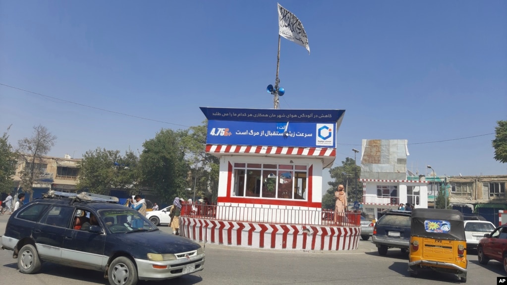 Afganistan, talebanët marrin kontrollin e disa qyteteve