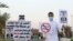 Người Kuwait biểu tình tẩy chay hàng hóa Pháp và phản đối Tổng thống Emmanuel Macron.