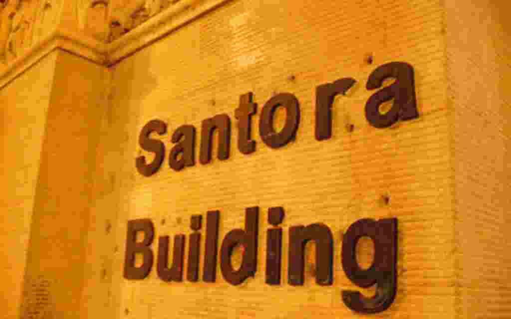 El Santora: un edificio lleno de arte