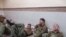 伊朗革命卫队网站与公关部门2016年1月13日发布的美国水兵被伊朗革命卫队拘留期间的照片。（2016年1月13日）