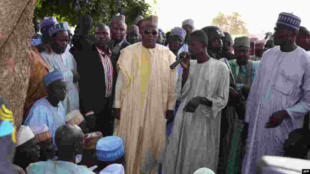Gwamnan Jihar Borno, Kashim Shettima, Benisheik, 19 Saptumba 2013.