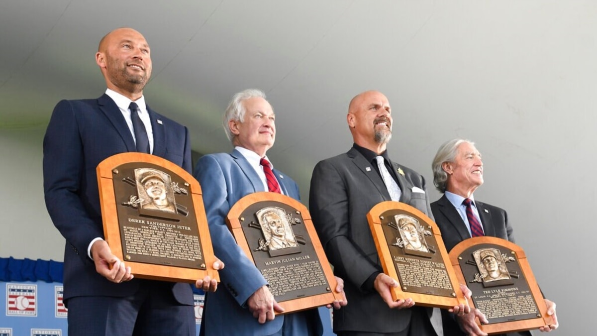 Yankees Star Jeter, 3 Others Inducted Into Baseball Hall of Fame