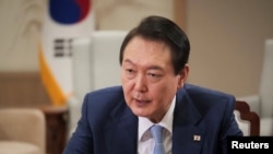 韩国总统尹锡悦2022年11月28日在总统办公室接受路透社专访。