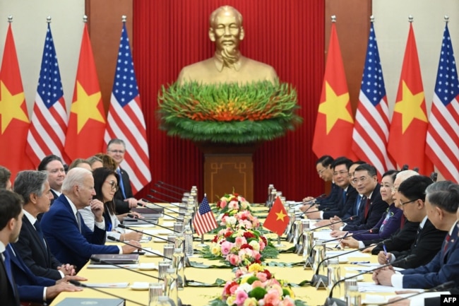 Tổng thống Mỹ Joe Biden và Tổng Bí thư Đảng Cộng sản Việt Nam Nguyễn Phú Trọng nâng cấp quan hệ hai nước thành Đối tác Chiến lược Toàn diện hồi tháng 9/2023.