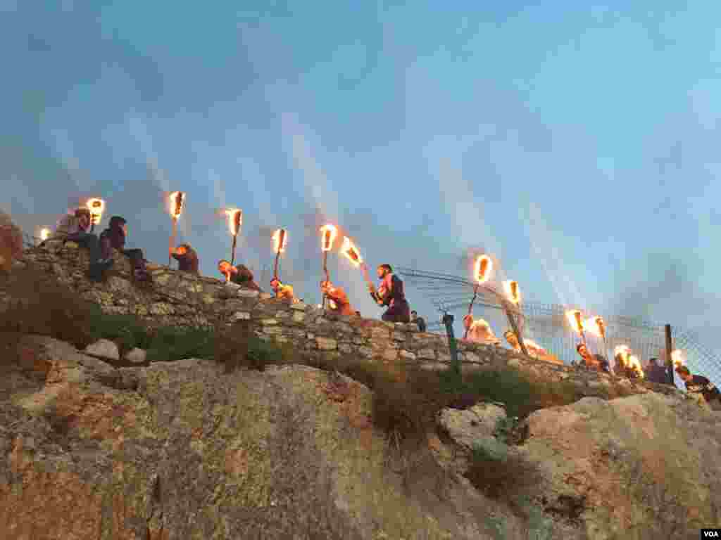 Akre