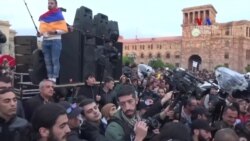 Արմեն Սարգսյան-Նիկոլ Փաշինյան հանդիպումը մարդաշատ Հանրապետության հրապարակում