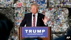 Ứng cử viên tổng thống đảng Cộng hòa Donald Trump phát biểu trong chiến dịch vận động tranh cử tại Monessen, Pennsylvania, ngày 28/6/2016.
