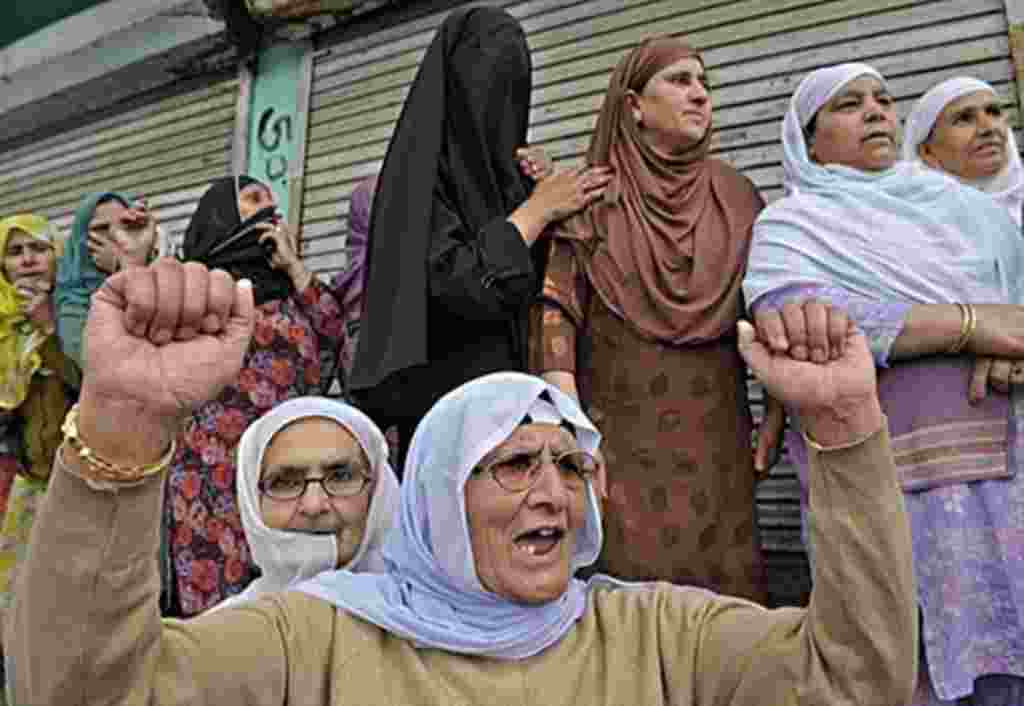 Kashmiri Muslims shout anti-US and pro-freedom slogans after offering funeral prayers in absentia for Al Qaeda chief Osama Bin Laden in Srinagar, India, on May 6, 2011. Islamist political parties called for mass protests to condemn the US operation in Pak