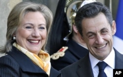 لیبیا هێرشه‌ ئاسـمانیـیه‌کانی زیاتر ده‌کات هاوکاتی ئه‌وه‌ی G8 تاووتوێی ڕه‌وشه‌که‌ ده‌کات