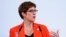 Bộ trưởng Quốc phòng Đức Annegret Kramp-Karrenbauer.