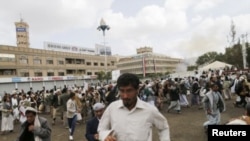 زیات ملکي کورونه د هغو بریدونو په وجهې زیانمن شوی چې هدف یې د جمهوري ریاست ماڼۍ او نور مرکزونه و.