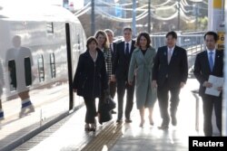 French Foreign Minister Catherine Colonna, Canadian Foreign Minister Melanie Joly, Italy's Foreign Minister Antonio Tajani, U.S. Secretary of State Antony Blinken, German Foreign Minister Annalena Baerbock and Japan’s Foreign Minister Yoshimasa Hayashi arrive at Karuizawa station with for G7 Foreign Ministers' meeting in Karuizawa, Japan, April 16, 2023.