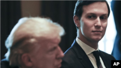 El presidente de Estados Unidos Donald Trump y su yerno Jared Kushner.