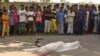 Bangladesh: Một nhân viên tu viện Ấn giáo bị chém chết 