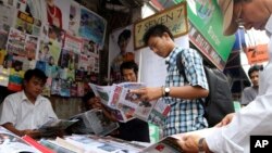 버마 랑군 시의 신문 가판대. (자료사진)