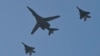 美战略轰炸机飞越半岛 朝鲜怒斥美国"耍流氓"