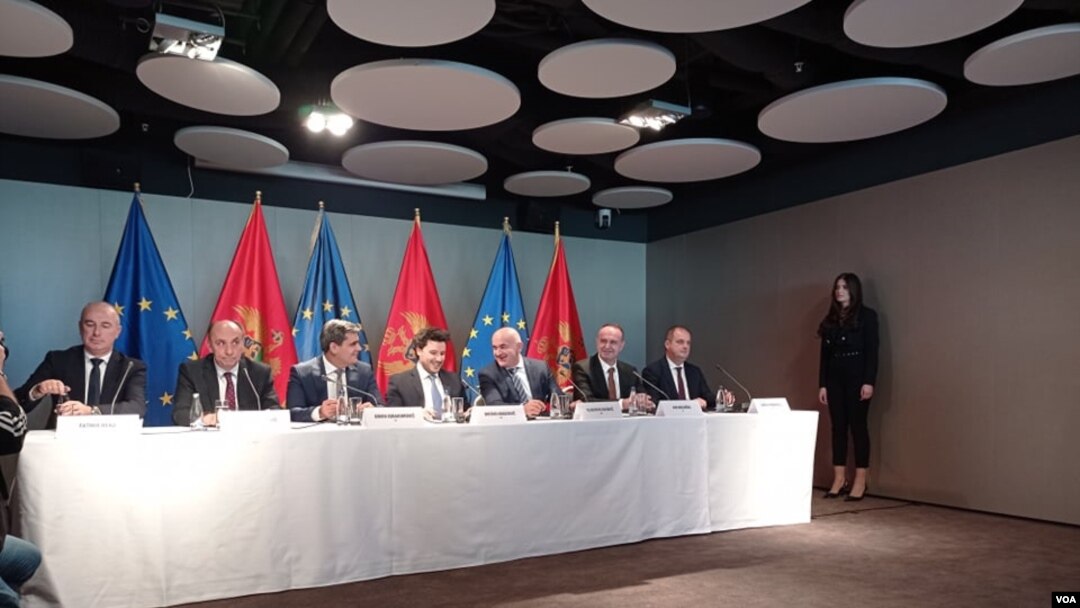 Predstavnici stranaka koje su potpisale Memorandum o saradnji