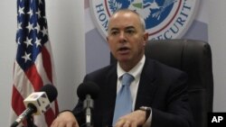 El director del USCIS; Alejandro Mayorkas asegura que las personas que busquen invertir y generar empleo en EE.UU. son bienvenidos.