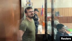 ایلیا یاشین در دادگاه مسکو - ۱۳ ژوئیه ۲۰۲۲ (۲۲ تیر ۱۴۰۱)