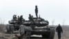 Pentagoni: Trupat ruse në Ukrainë po "ripozicionohen"