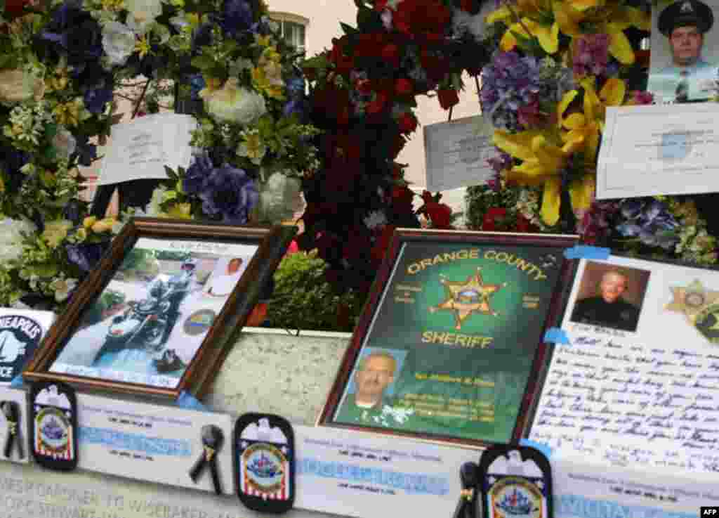 Вашингон воздает почести погибшим полицейским