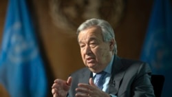 El Secretario General de las Naciones Unidas, Antonio Guterres, habla durante una entrevista en la sede de la ONU, el jueves 20 de enero de 2022, en Nueva York.