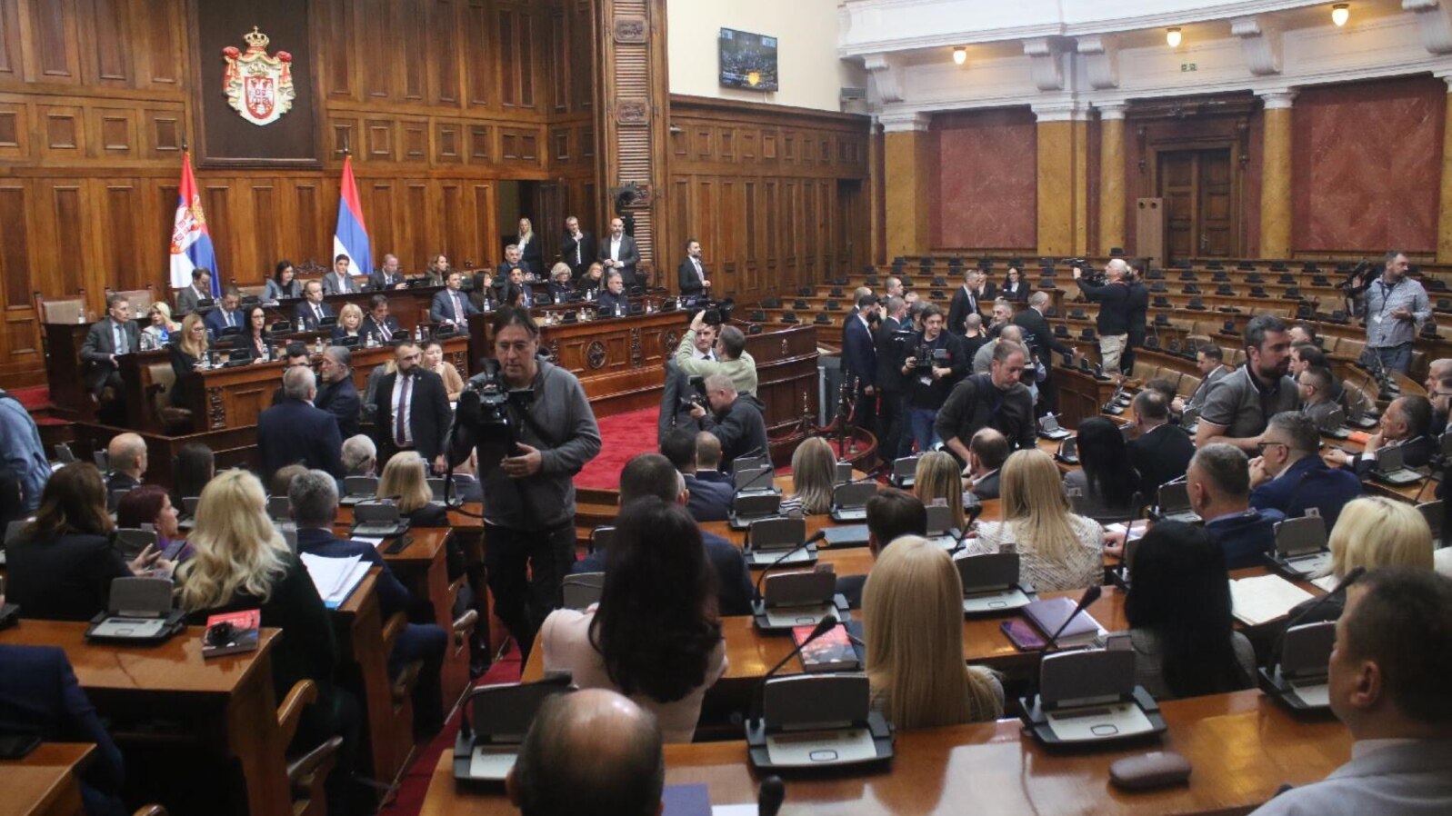 Nastavak sednice Skupštine Srbije na kojoj ne učestvuju poslanici opozicije (foto: FoNet)