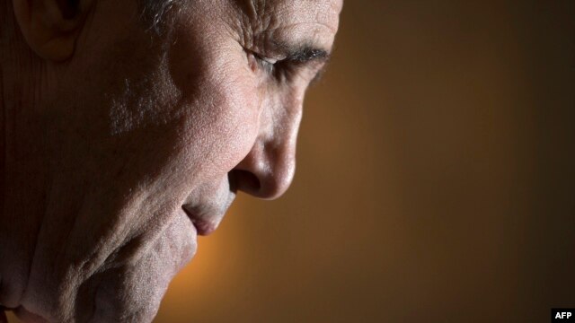 El secretario de Estado de EE.UU., John Kerry, instó a líderes mundiales a respaldar acuerdo sobre calentamiento global en cumbre de París.