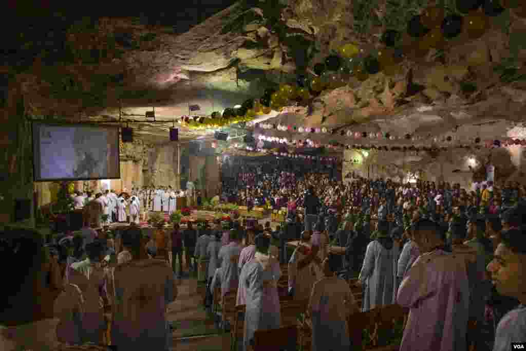 In Photos: Egyptians Celebrate Coptic Christmas