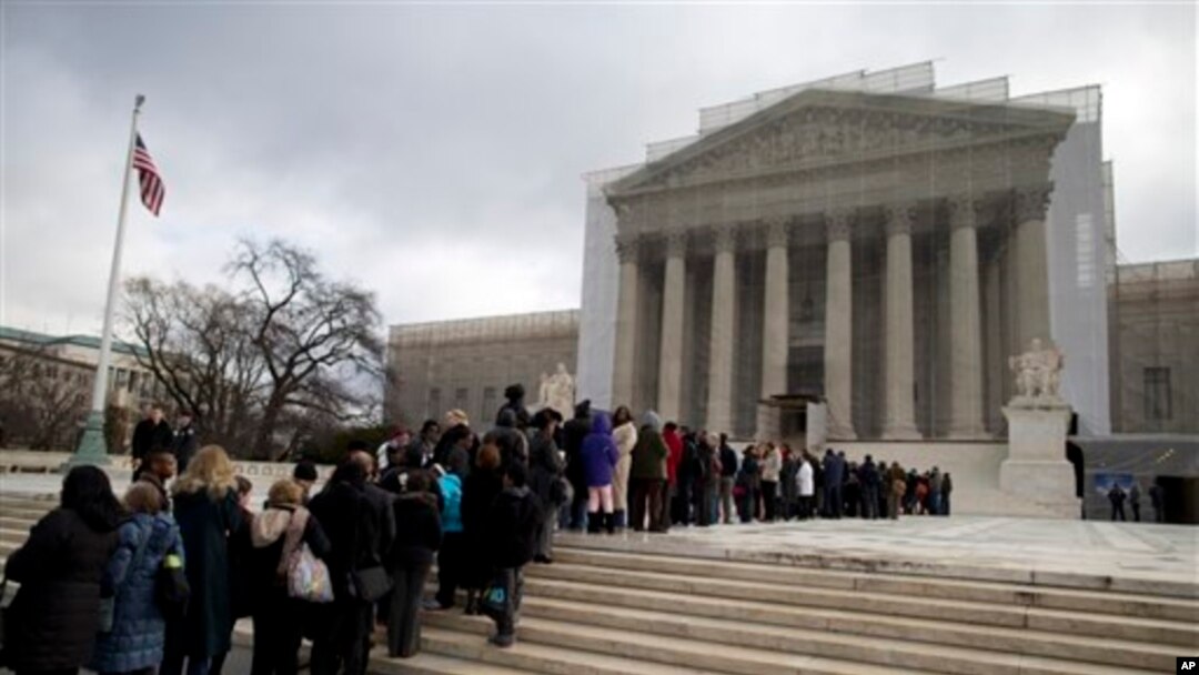 Mahkamah Agung Amerika akan mempertimbangkan kasus terkait hasil referendum legalitas pernikahan sejenis di negara bagian California (28/2). 