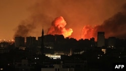 Požar u Gaza Sitiju poslije izraelskog vazdušnog napada 12. oktobra 2023. (Foto: Mahmud Hams/AFP)