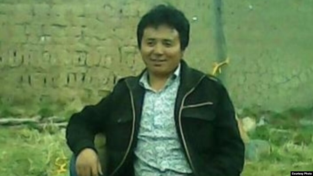 Gudrup, penyair dan blogger Tibet berusia 43 tahun tewas setelah melakukan aksi bakar diri untuk memprotes penindasan Tiongkok di Tibet (foto: dok). 