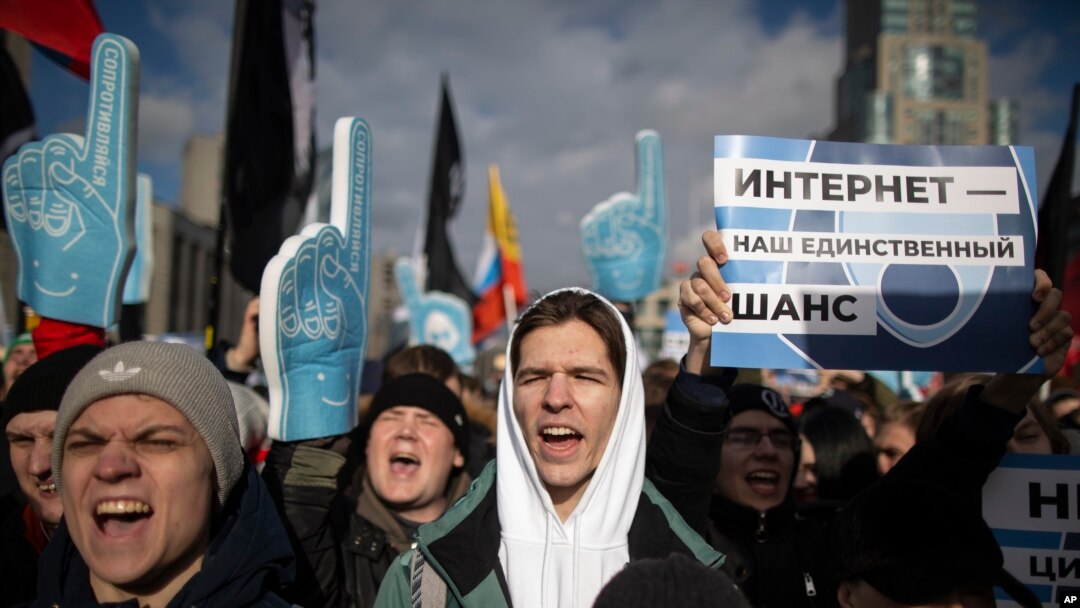 Протестная акция в защиту свободы интернета в России. Москва, 10 марта, 2019. 