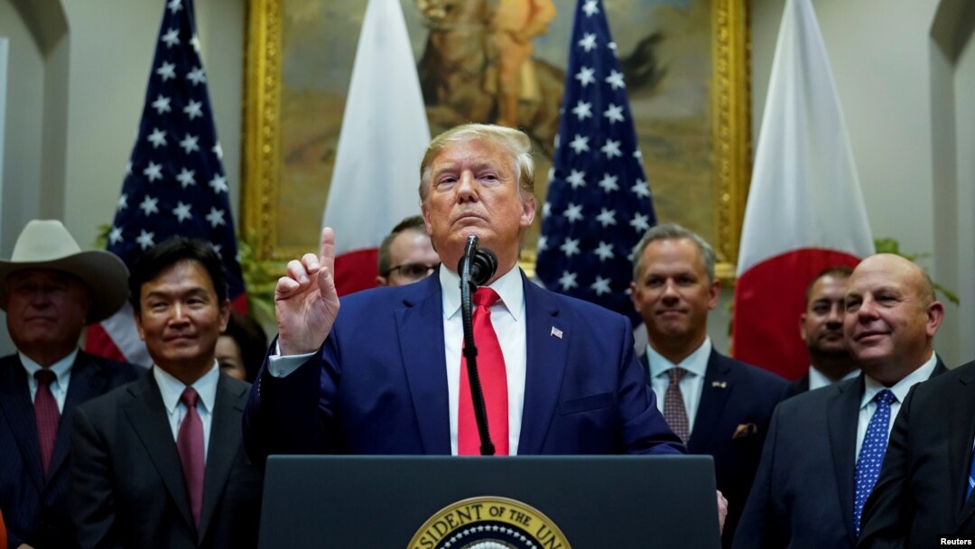 U.S. President Donald Trump speaks about Turkey and Syriaat the White House in Washington, Oct. 7, 2019. 