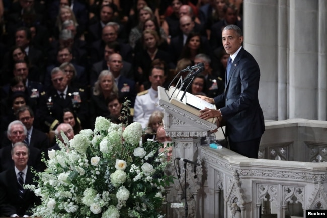 美国前民主党籍总统奥巴马星期六在华盛顿国家大教堂出席麦凯恩参议员葬礼并且致悼词。