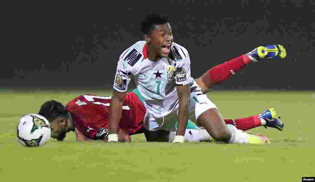 Ghana's Abdul Fatawu Issahaku in action with Morocco's Sofiane Boufal.