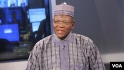 Gwamna Sule Lamido na Jihar Jigawa lokacin wata hira a gidan telebijin na VOA-TV