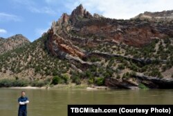 “Rock ripples” that have been weathered by water and wind at Dinosaur National Monument are found along the shore of the park's rivers.