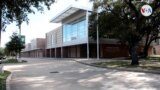 Escuelas de Texas registran drástico aumento en casos Covid