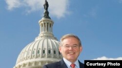 参议院外交委员会主席梅南德兹( www.menendez.senate.gov)