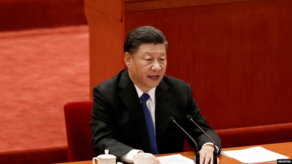 星期六（10月9日) 中国国家主席习近平在北京人民大会堂举行的“纪念辛亥革命110周年大会”上发表讲话。(photo:VOA)
