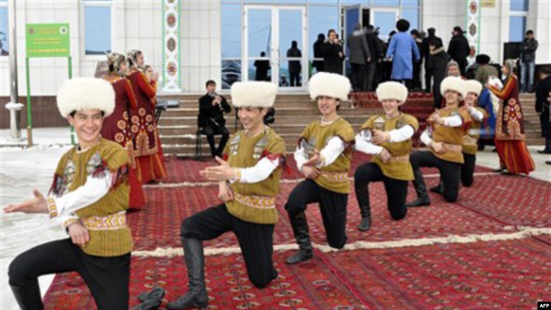 Turkmaniston siyosati haqida qo’shnilar fikri, Qirg’izistondan reportaj