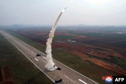 지난 19일 북한 미사일총국이 '별찌1-2' 미사일을 시험발사 했다며 북한 관영매체 조선중앙통신이 보도했다.