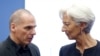 Lagarde juge "nécessaire" une restructuration de la dette grecque