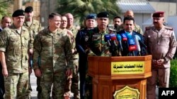 Mayor Jenderal Saad Maan, kepala Bagian Media dan Keamanan Irak, dalam konferensi pers seusai pertemuan dengan para komandan pasukan koalisi di Pusat Operasi Gabungan di "Zona Hijau" ibu kota Baghdad, 9 Desember 2021.