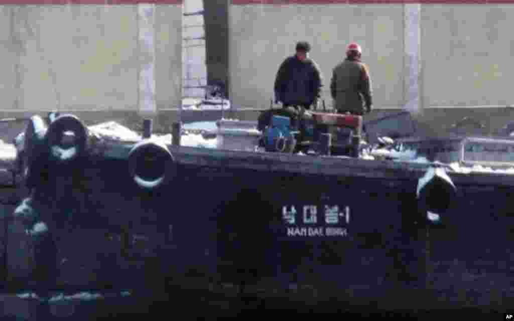 鸭绿江朝鲜一侧景象